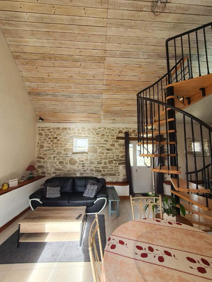 Penandaouent Villa Commana Luaran gambar